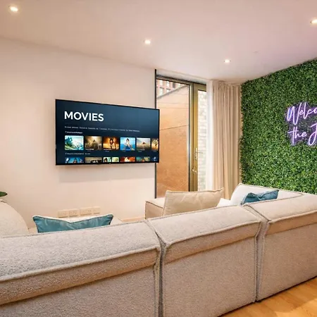 West Townhouse By Casacity-3